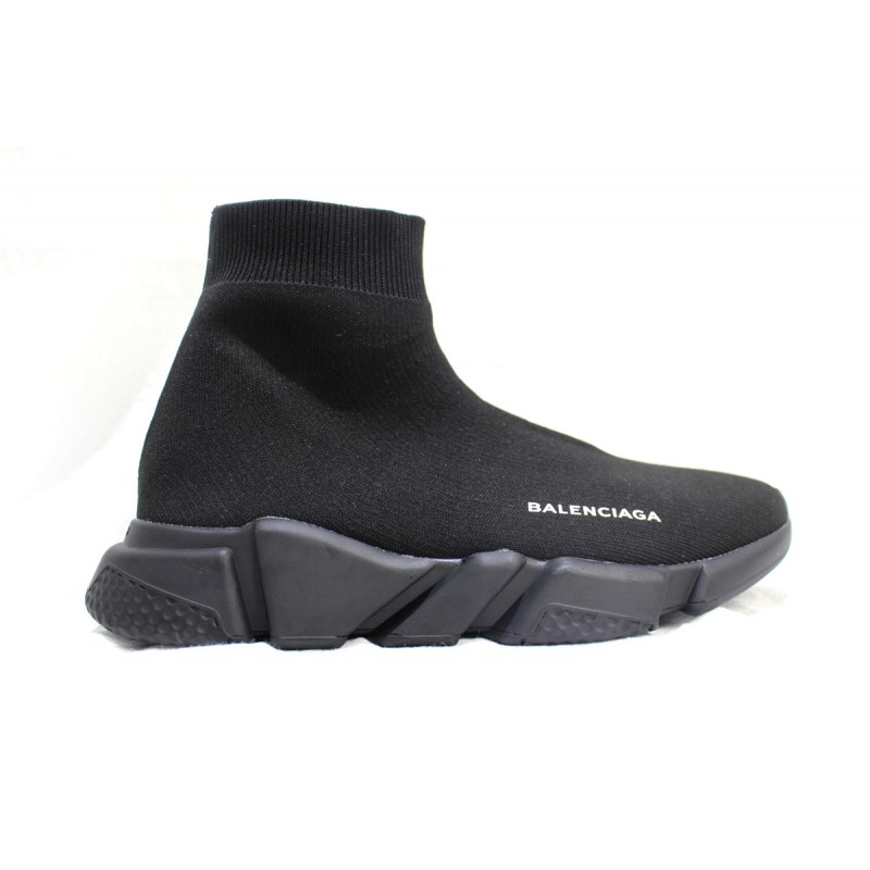 balenciaga speed runner triple black