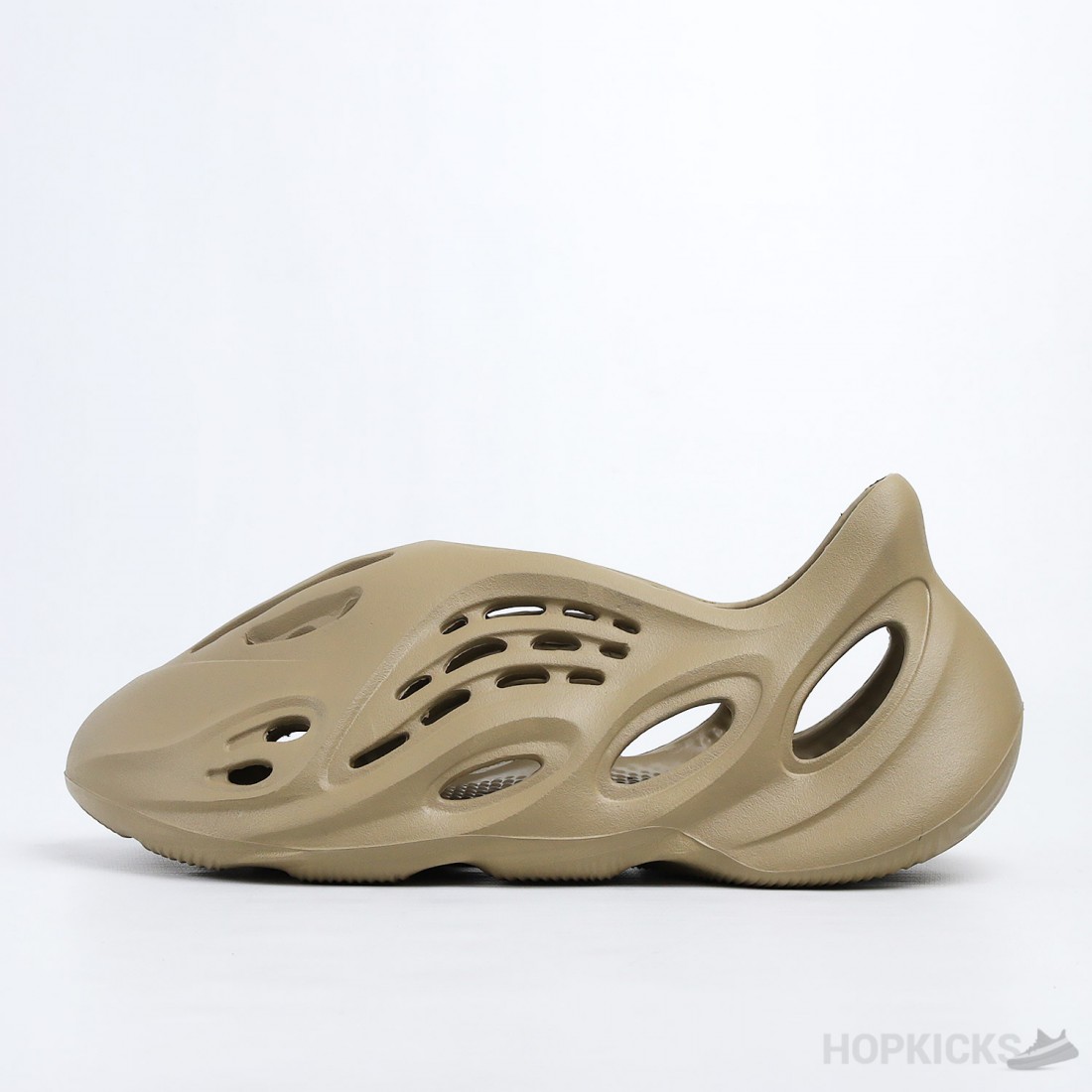 Yeezy 700 Adidas Yeezy Montreal Retour à YEEZY BOOST 700 Retour à