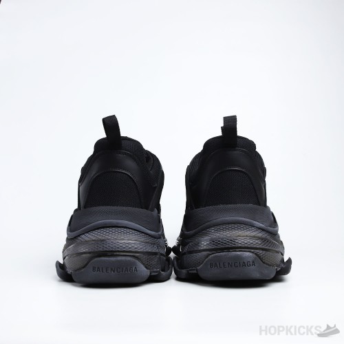 Bale*ciaga triple S Black (Dot Perfect)