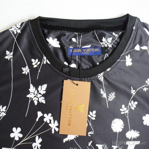 LV Leaf Discharge Tee