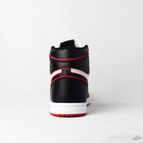 Air Jordan 1 Retro High Bloodline