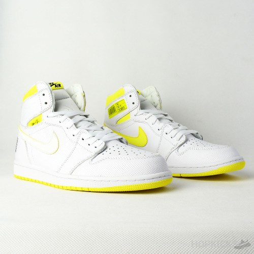 Air Jordan 1 Retro High First Class Flight