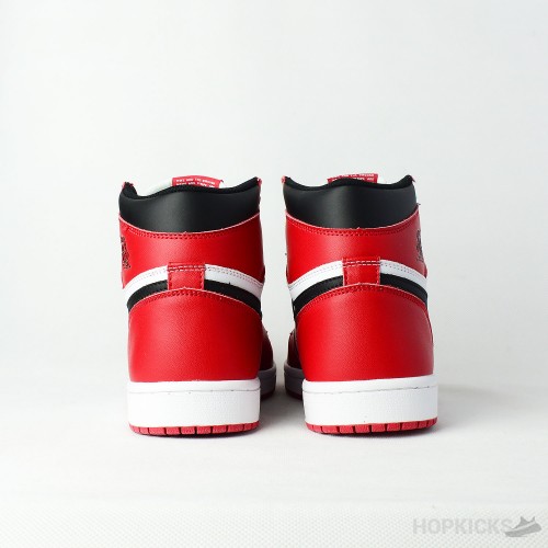 Air Jordan 1 Retro Chicago 