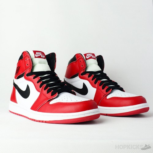 Air Jordan 1 Retro Chicago 