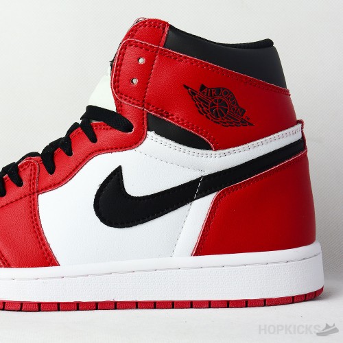 Air Jordan 1 Retro Chicago 