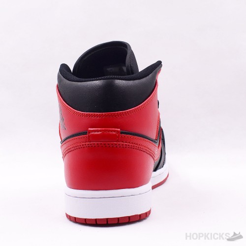 Air Jordan 1 Mid Banned