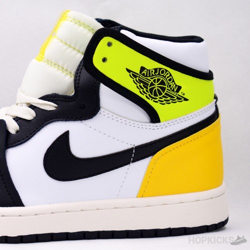 Air Jordan 1 Volt University Gold