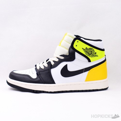 Air Jordan 1 Volt University Gold