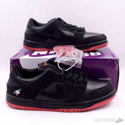 SB Dunk Low Black Pigeon