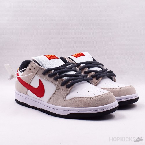 SB Dunk Low Crimson