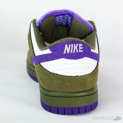 SB Dunk Low Purple Pigeon