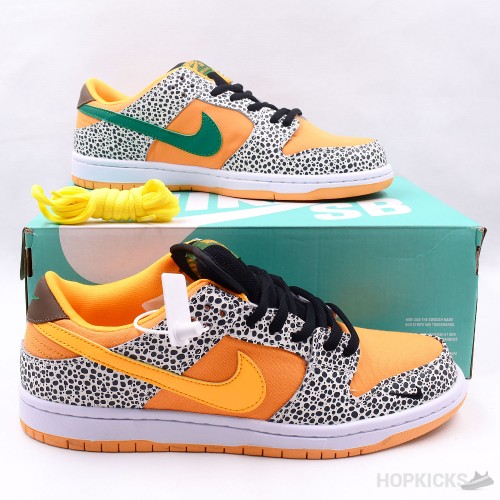 SB Dunk Low Safari Kumquat