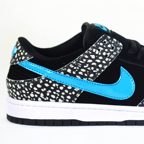 SB Dunk Low Atmos Elephant