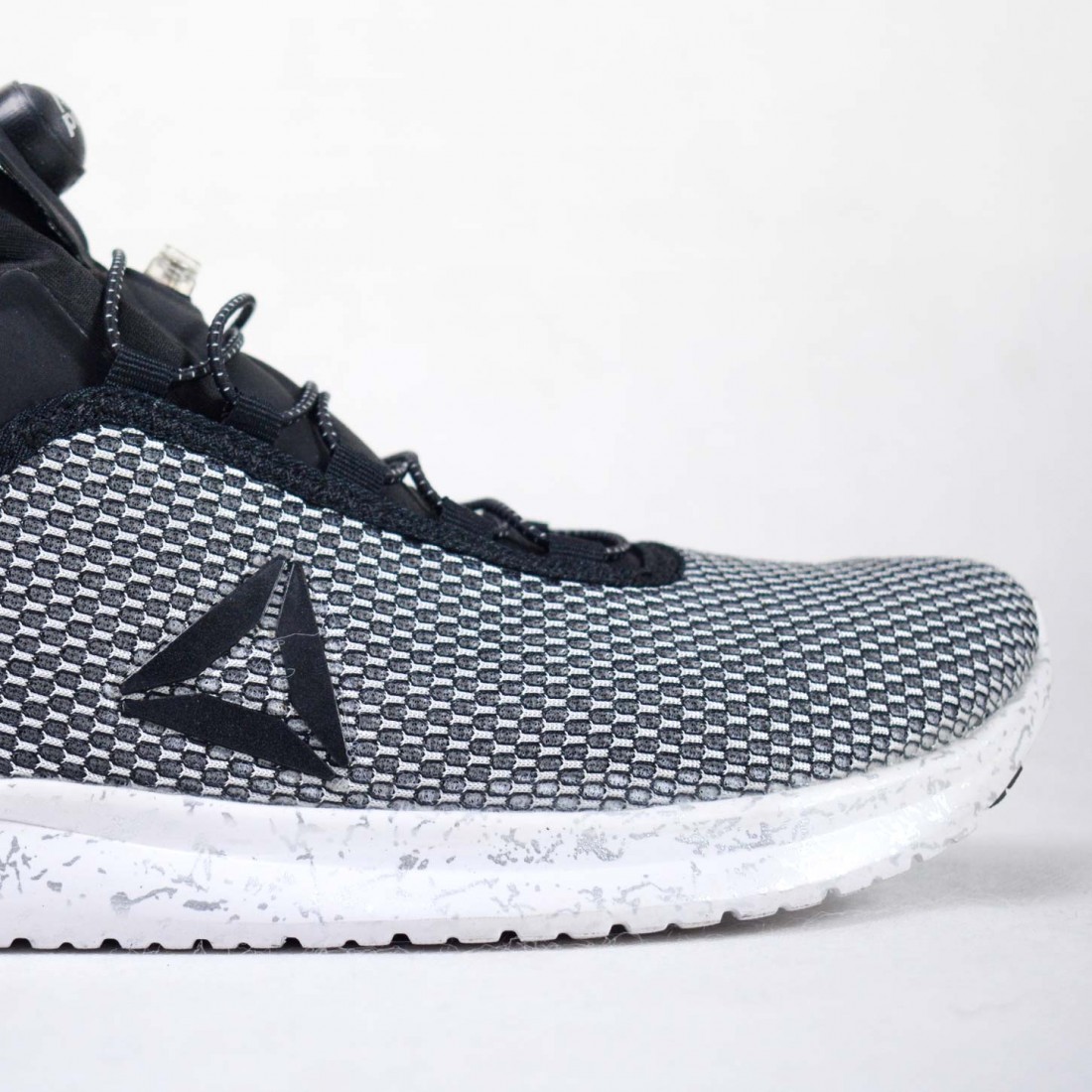 reebok pump plus night