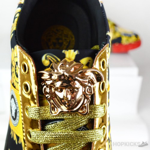 VRSC Medusa Baroque Low Trainers