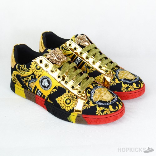 VRSC Medusa Baroque Low Trainers