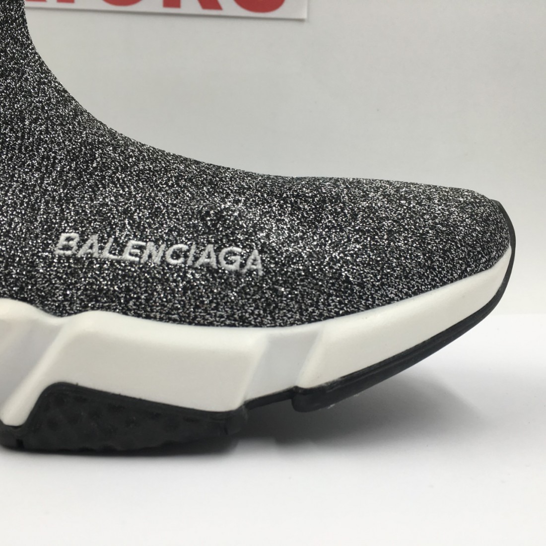 balenciaga speedrunner