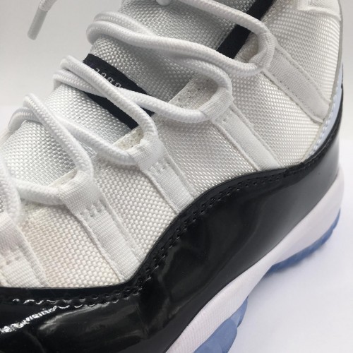 Air Jordan 11 Retro Concord