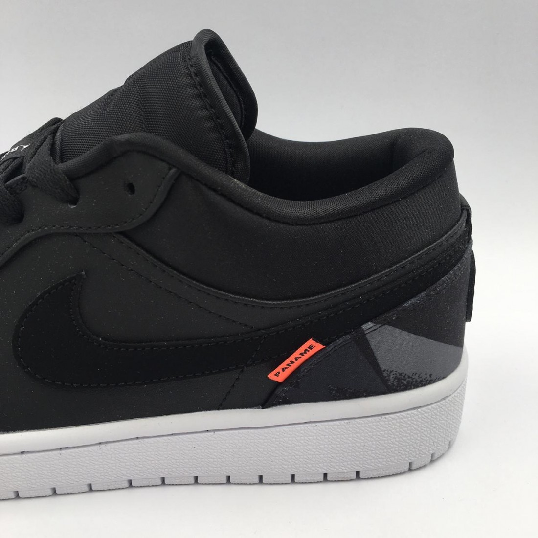Buy Online Air Jordan 1 Low Paris Saint Germain In Pakistan Air Jordan 1 Low Paris Saint Germain Prices In Pakistan