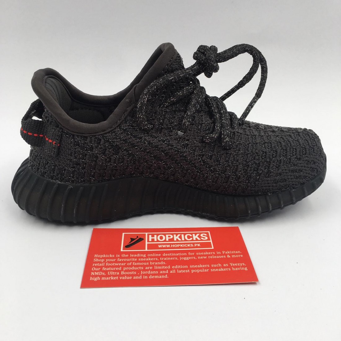black yeezy slides