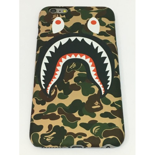 a bathing ape Bape Green Iphone Cover ( GLOW IN DARK )