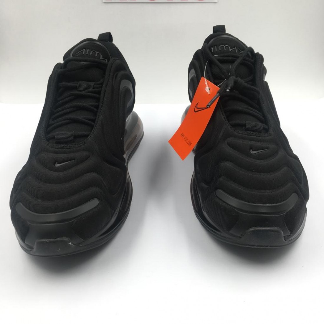 nike air 720 all black