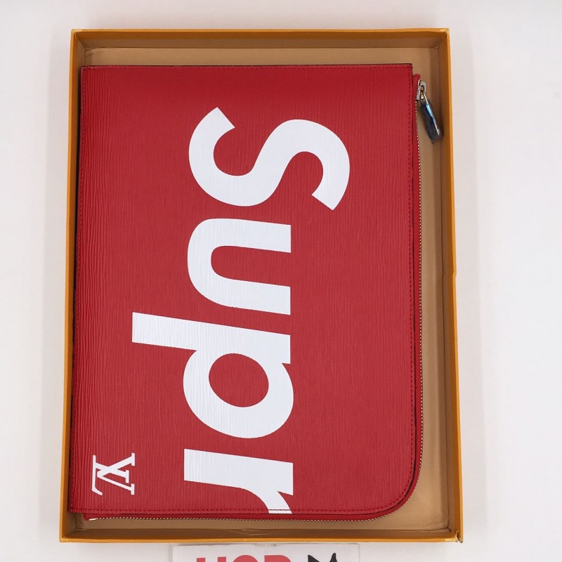 supreme lv pochette