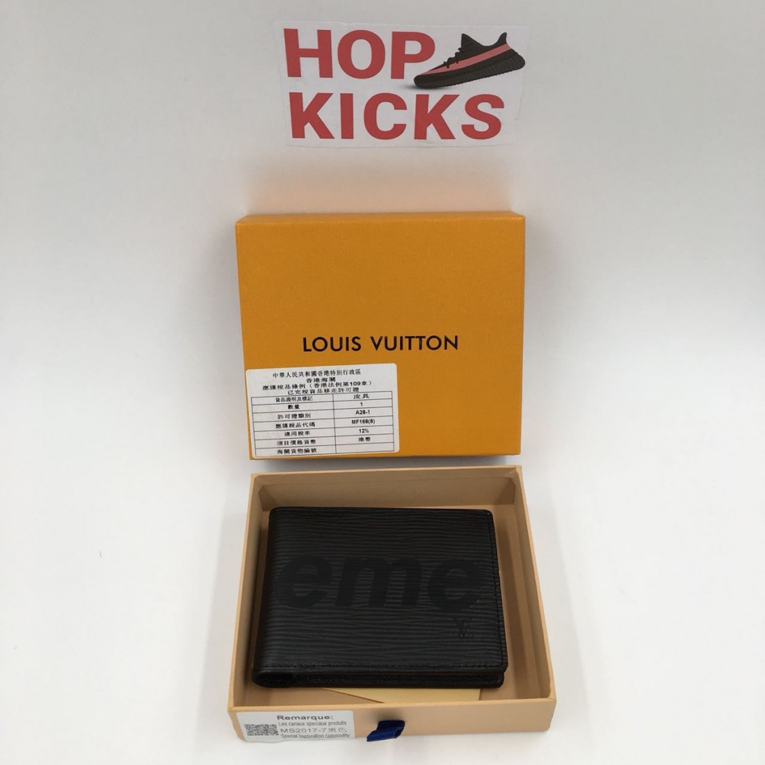 black supreme wallet