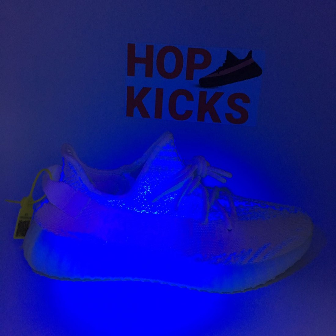 YEEZY BOOST 350 V2 Cream white / Triple 