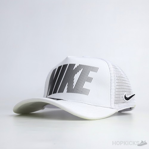 Nike Classic Trucker White Cap