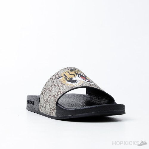 Gucci GG Tiger Slides