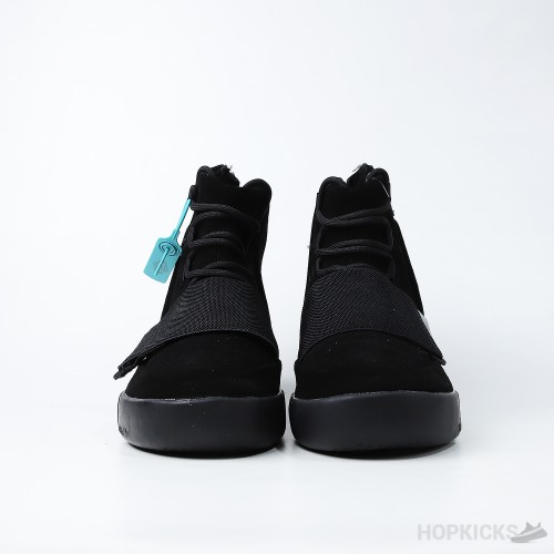 Yeezy Boost 750 Triple Black (Premium Batch)