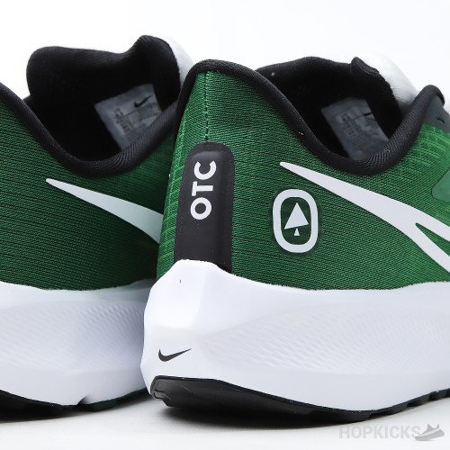 Air Zoom Pegasus 39 Oregon Track Club (Dot Perfect)