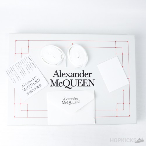 Alexander Mcqueen White Black (Dot Perfect)