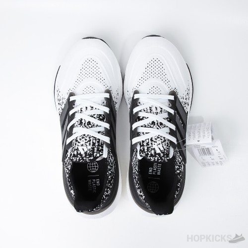 Ultra Boost DNA UB22 (Dot Perfect)