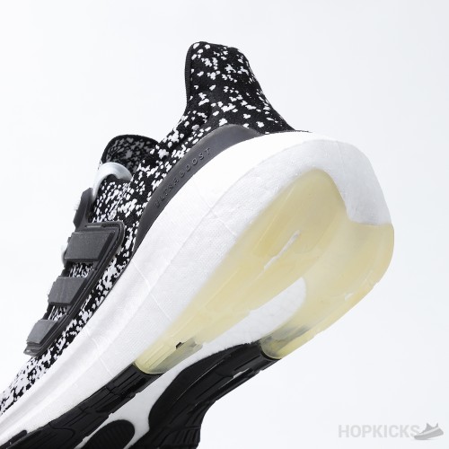 Ultra Boost DNA UB22 (Dot Perfect)