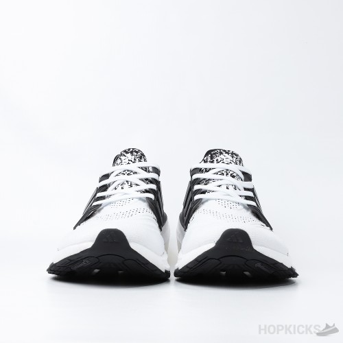 Ultra Boost DNA UB22 (Dot Perfect)