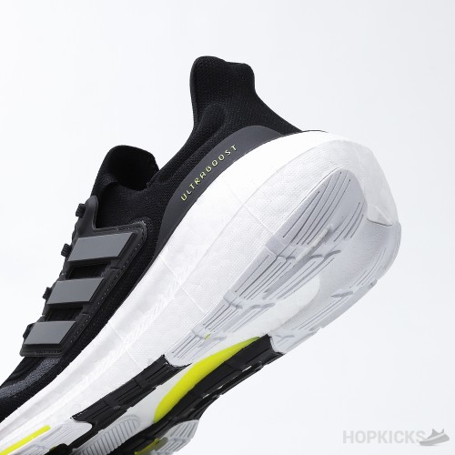 Ultra Boost Light Core Black Volt (Dot Perfect)