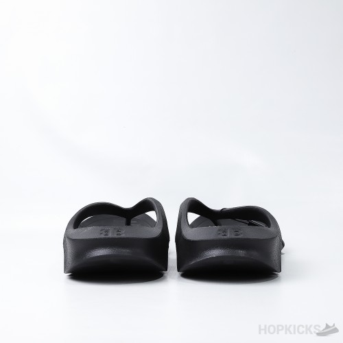 Bale*ciaga Black Flip-Flops