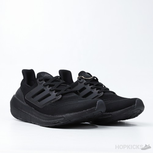 Ultra Boost 22 Triple Black (Premium Plus Batch)