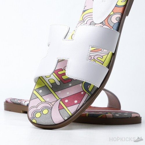 Hermes Oran Flat Sandal White Silk Print Lining (Premium Plus Batch)