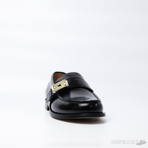 Gucci Logo-Plaque Leather Loafer (Dot Perfect)