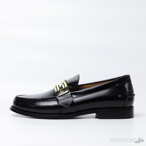 Gucci Logo-Plaque Leather Loafer (Dot Perfect)