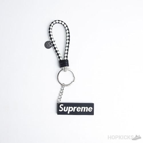 Supreme Black And White Rope keychain