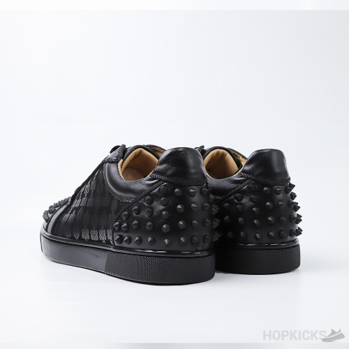 CL Louis Junior Spikes Black (Dot Perfect)