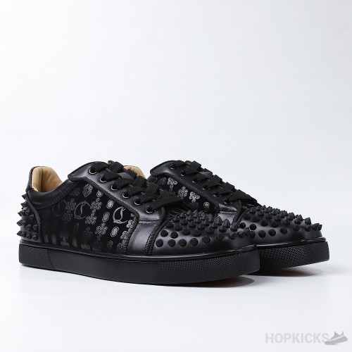 CL Louis Junior Spikes Black (Dot Perfect)