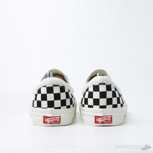 Vans Classic Checkerboard Slip-On (Dot Perfect)