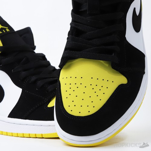 Air Jordan 1 Mid Yellow Toe (Premium Plus Batch)