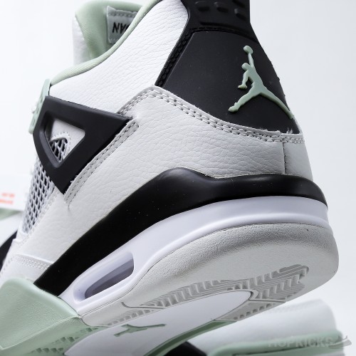 Air Jordan 4 Retro 'Seafoam' (Dot Perfect)