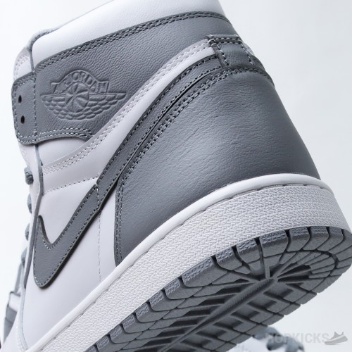 Air Jordan 1 Retro High OG 'Stealth' (Dot Perfect)